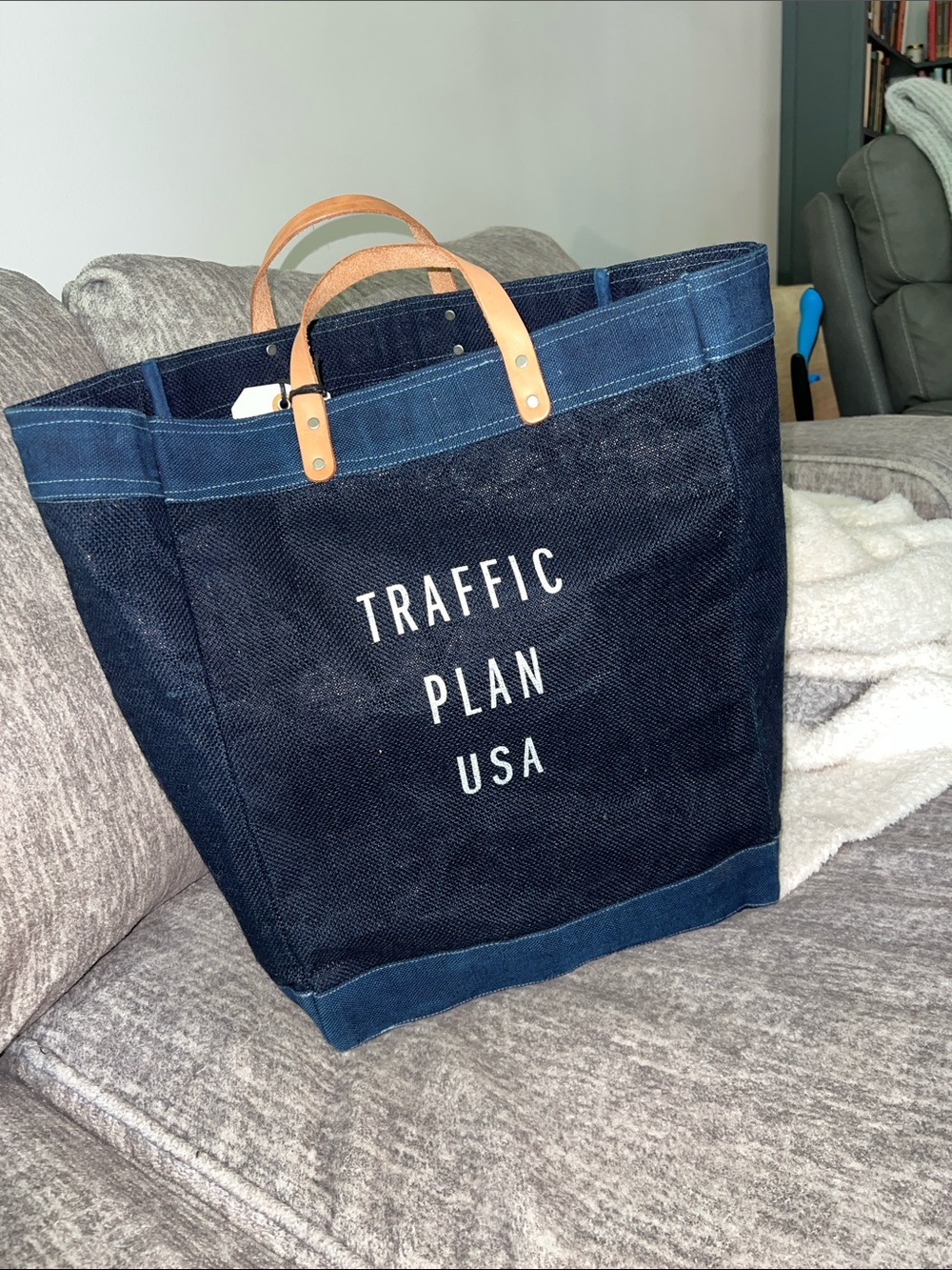 Apolis Global Citizen Market Tote - Picture 2 of 11